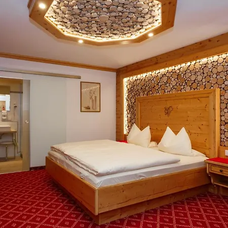 Hotel Gondel 3*